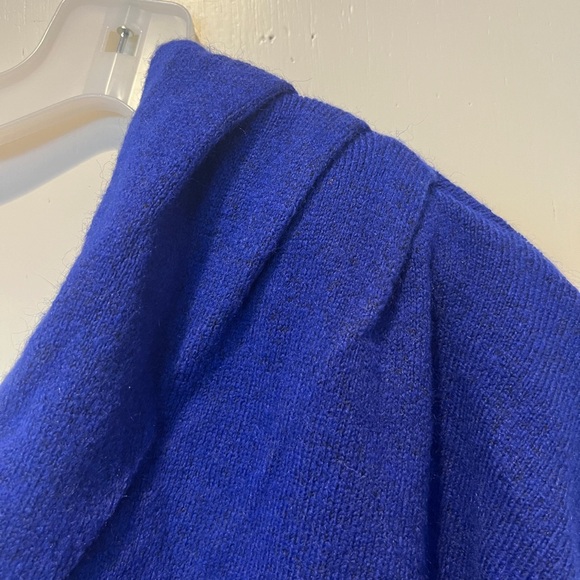 ASTR the Label Cosima One Sleeve Sweater in Blue Size Large - Picture 4 of 7